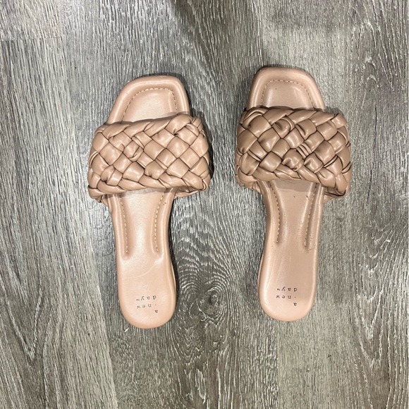 a new day Shoes - a new day Braided Slide Sandals in Light Taupe